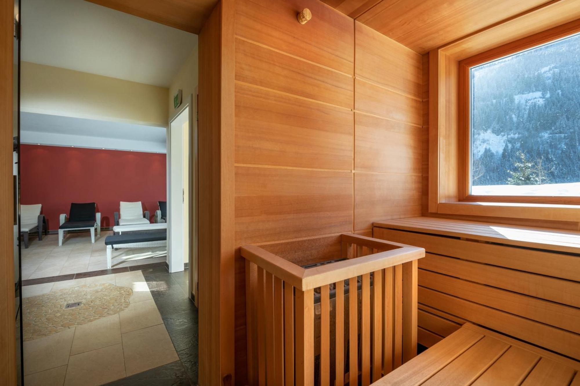 Hotel Hammerwirt - Forellenhof Untertauern Luaran gambar